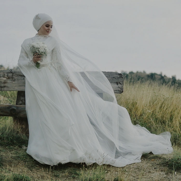 Özel Tasarım Gelinlikler